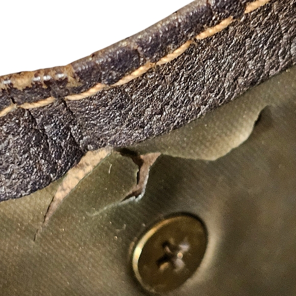 GUCCI CLUTCH - Picture 14 of 16